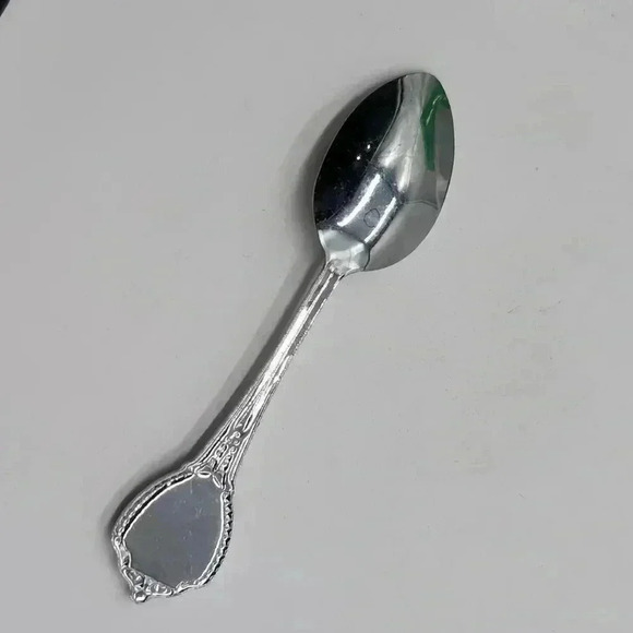 Vintage North Carolina Cardinal Souvenir Spoon Kitschy cool - Picture 3 of 4